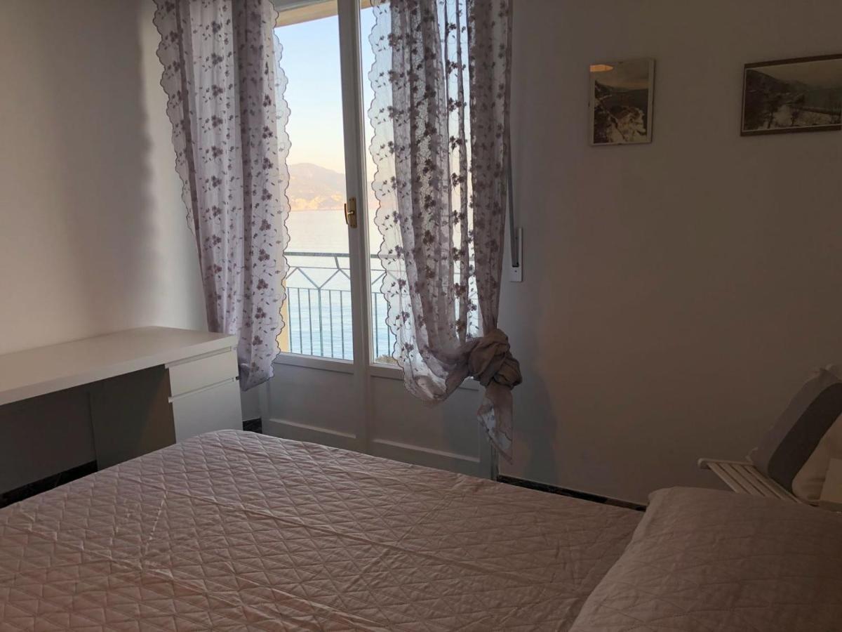 Bea'S Apartment - The Window To The Sea - Seafront モンテロッソ・アル・マーレ エクステリア 写真